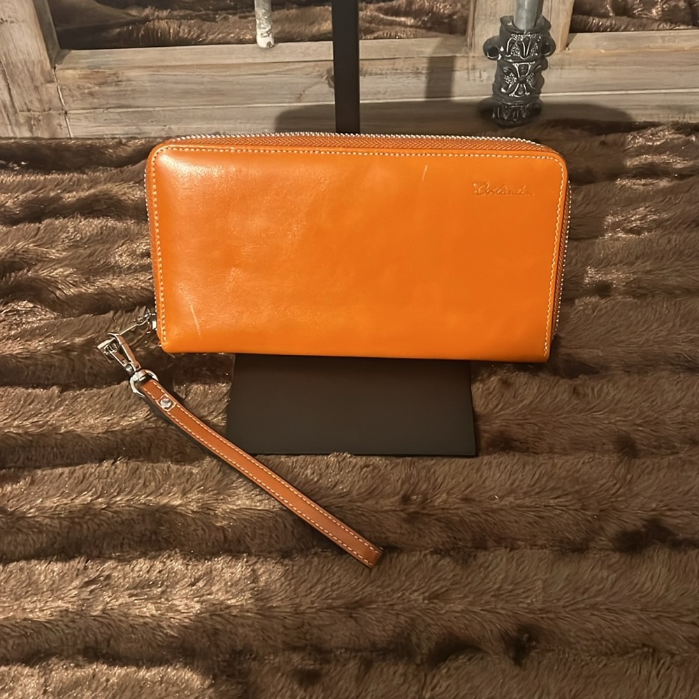 Bostanian Wristlet